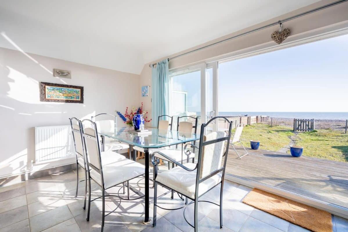 Вилла Family Haven By The Waves Direct Beach Access Певенси Экстерьер фото